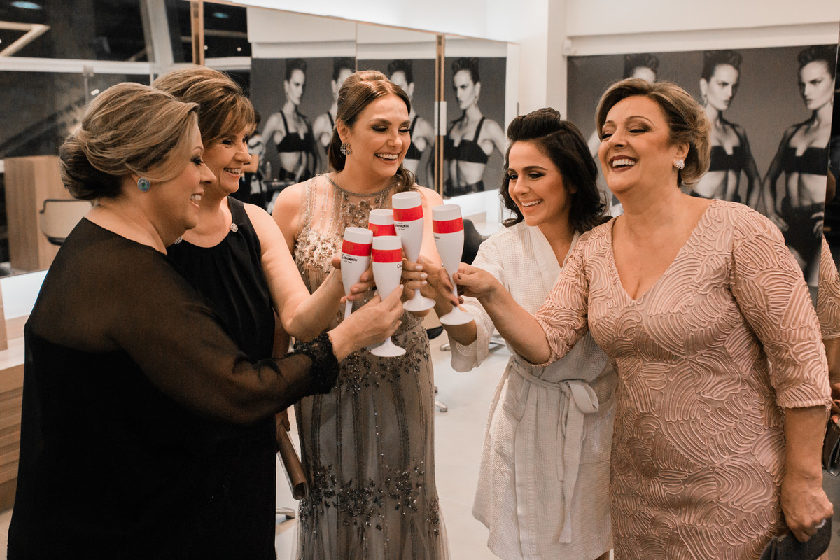 Casamento;noite;noiva;noivo;SãoPaulo;arlivre;decoração;assessoria;rústico;padrinhos,madrinhas;fotógrafo;fotografia;wedding;fotos;espaço;buffet;banda;fornecedores;BUFFET;bisutti;villabisutti;villa;