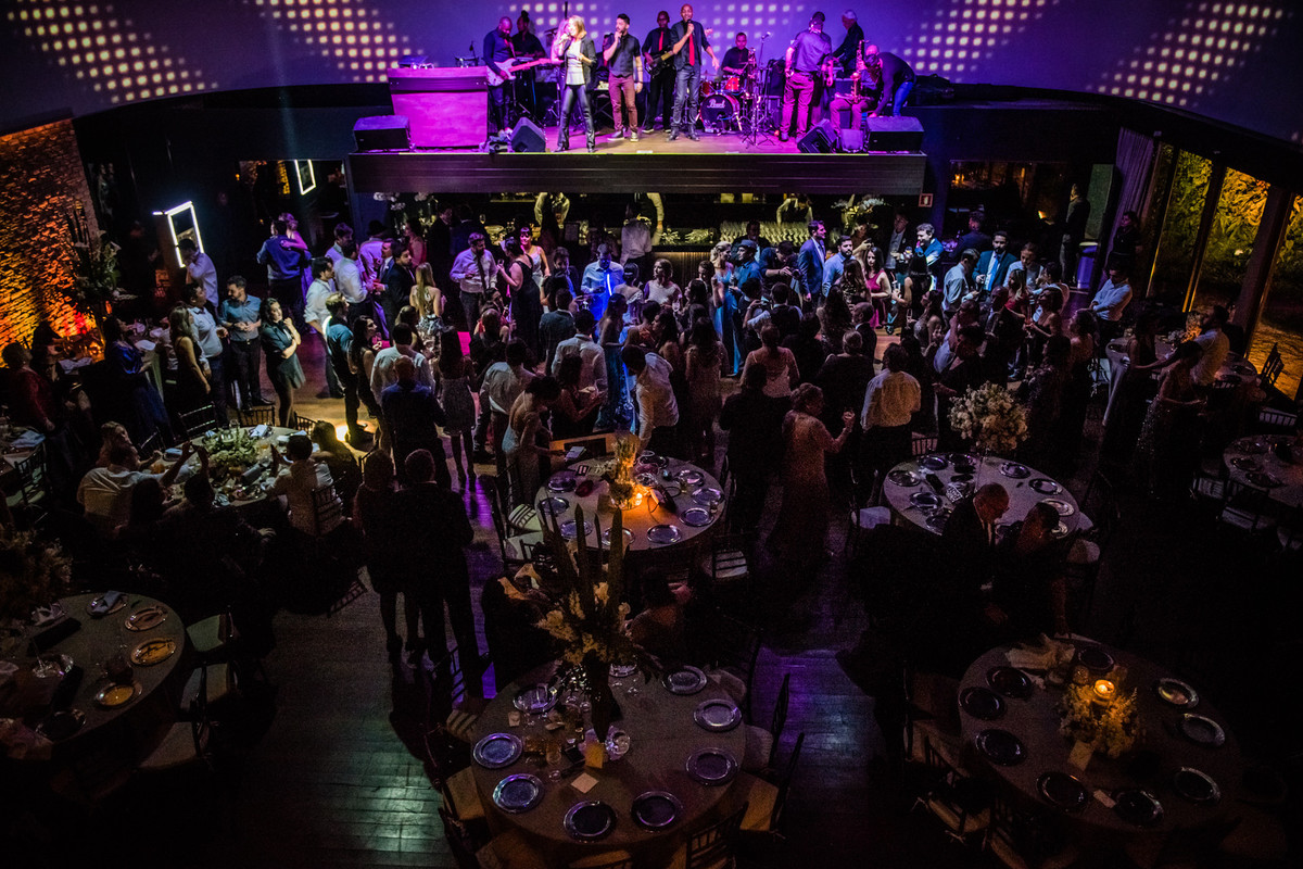 Casamento;noite;noiva;noivo;SãoPaulo;arlivre;decoração;assessoria;rústico;padrinhos,madrinhas;fotógrafo;fotografia;wedding;fotos;espaço;buffet;banda;fornecedores;BUFFET;bisutti;villabisutti;villa;