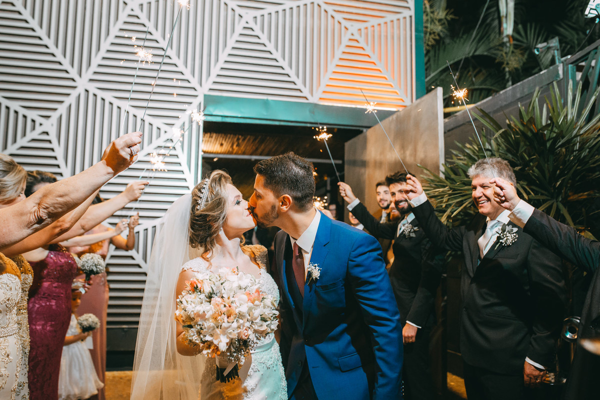 Casamento;noite;noiva;noivo;SãoPaulo;arlivre;decoração;assessoria;rústico;padrinhos,madrinhas;fotógrafo;fotografia;wedding;fotos;espaço;buffet;banda;fornecedores;BUFFET;bisutti;villabisutti;villa;