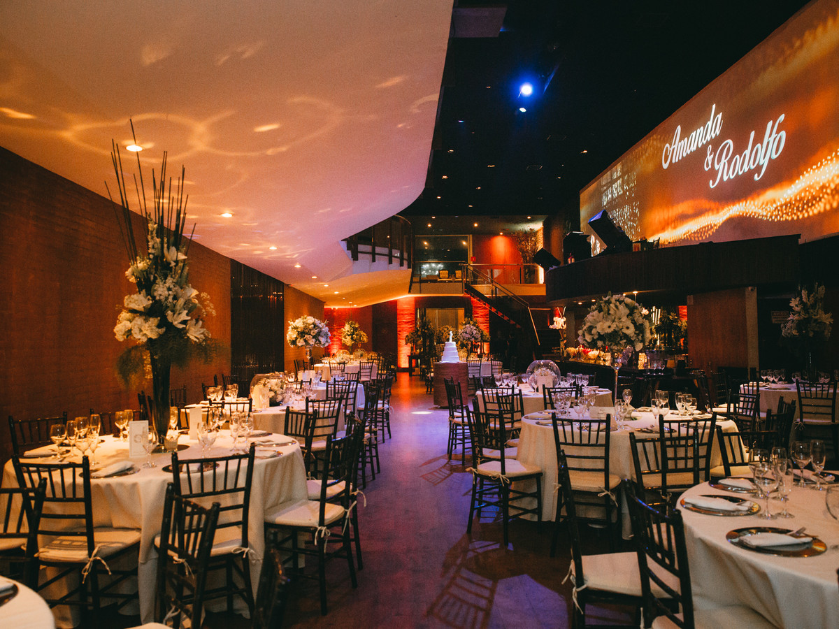 Casamento;noite;noiva;noivo;SãoPaulo;arlivre;decoração;assessoria;rústico;padrinhos,madrinhas;fotógrafo;fotografia;wedding;fotos;espaço;buffet;banda;fornecedores;BUFFET;bisutti;villabisutti;villa;