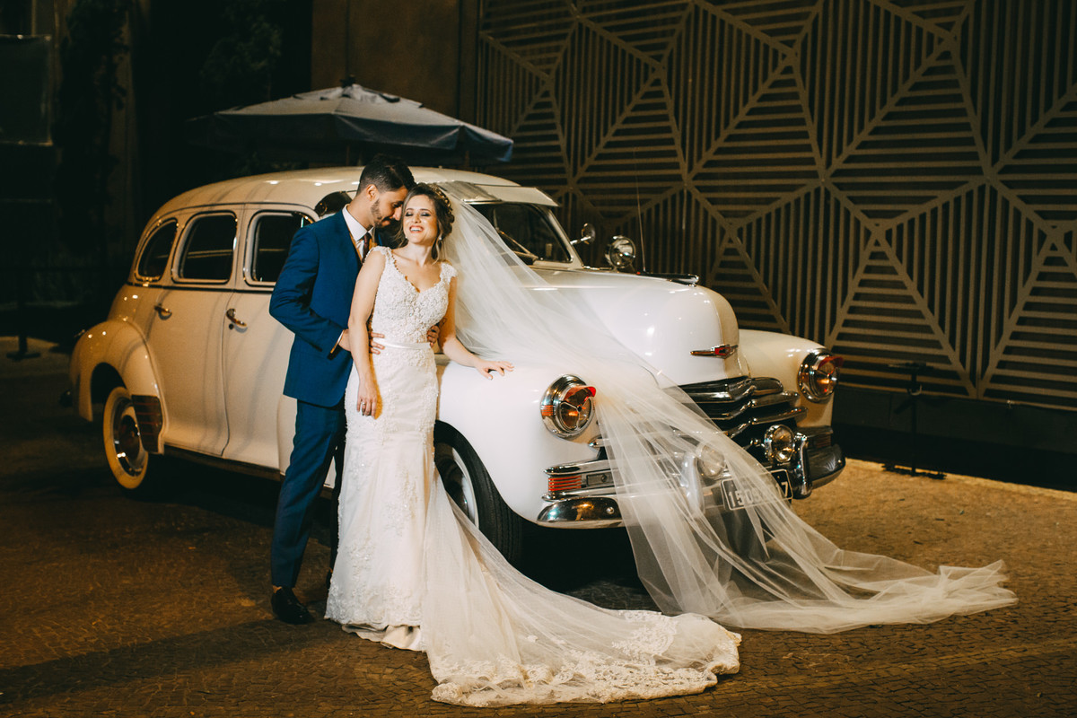 Casamento;noite;noiva;noivo;SãoPaulo;arlivre;decoração;assessoria;rústico;padrinhos,madrinhas;fotógrafo;fotografia;wedding;fotos;espaço;buffet;banda;fornecedores;BUFFET;bisutti;villabisutti;villa;