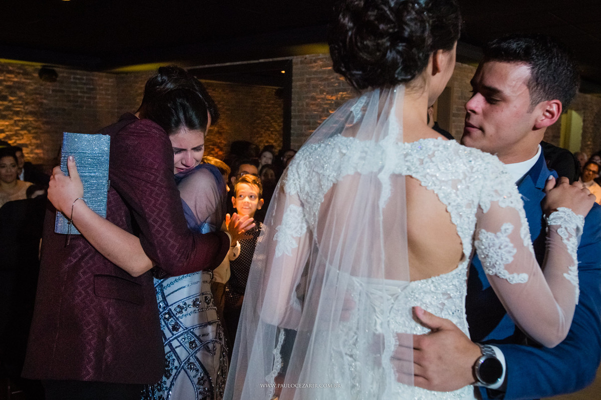 Casamento;noite;noiva;noivo;SãoPaulo;arlivre;decoração;assessoria;rústico;padrinhos,madrinhas;fotógrafo;fotografia;wedding;fotos;espaço;buffet;banda;fornecedores;BUFFET;bisutti;villabisutti;villa;