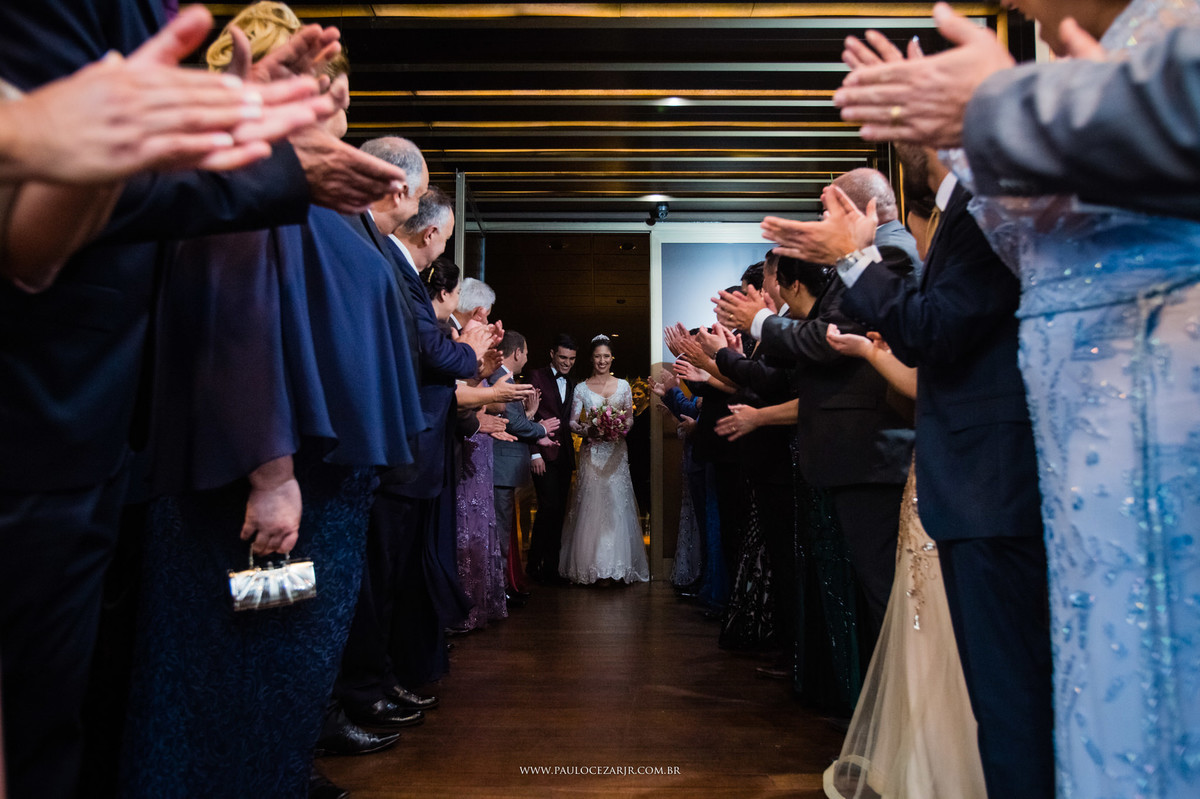 Casamento;noite;noiva;noivo;SãoPaulo;arlivre;decoração;assessoria;rústico;padrinhos,madrinhas;fotógrafo;fotografia;wedding;fotos;espaço;buffet;banda;fornecedores;BUFFET;bisutti;villabisutti;villa;
