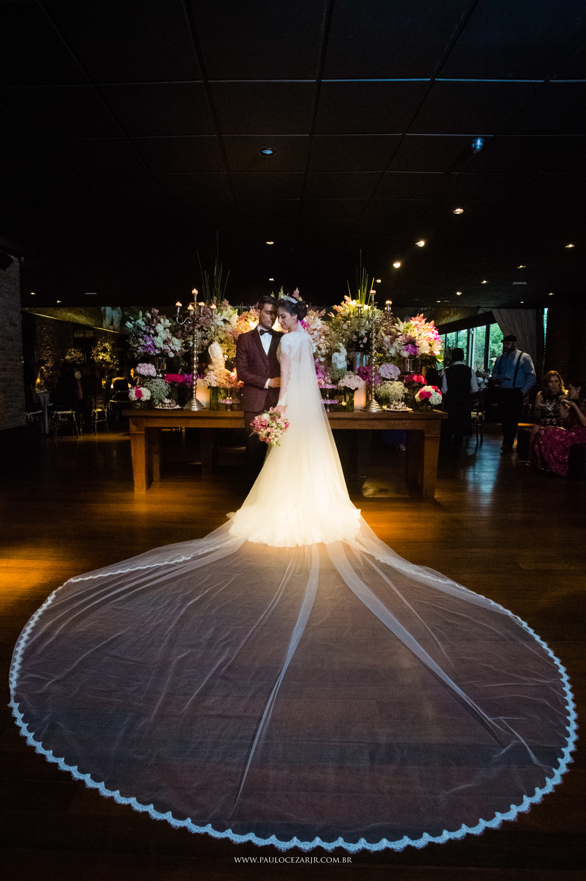 Casamento;noite;noiva;noivo;SãoPaulo;arlivre;decoração;assessoria;rústico;padrinhos,madrinhas;fotógrafo;fotografia;wedding;fotos;espaço;buffet;banda;fornecedores;BUFFET;bisutti;villabisutti;villa;