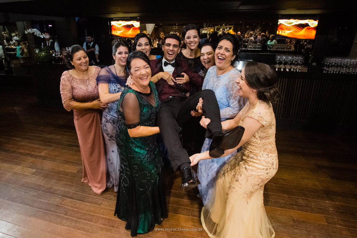 Casamento;noite;noiva;noivo;SãoPaulo;arlivre;decoração;assessoria;rústico;padrinhos,madrinhas;fotógrafo;fotografia;wedding;fotos;espaço;buffet;banda;fornecedores;BUFFET;bisutti;villabisutti;villa;