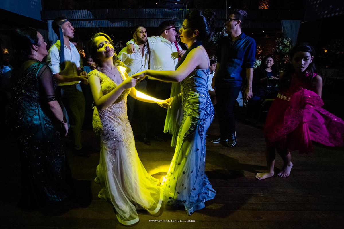 Casamento;noite;noiva;noivo;SãoPaulo;arlivre;decoração;assessoria;rústico;padrinhos,madrinhas;fotógrafo;fotografia;wedding;fotos;espaço;buffet;banda;fornecedores;BUFFET;bisutti;villabisutti;villa;