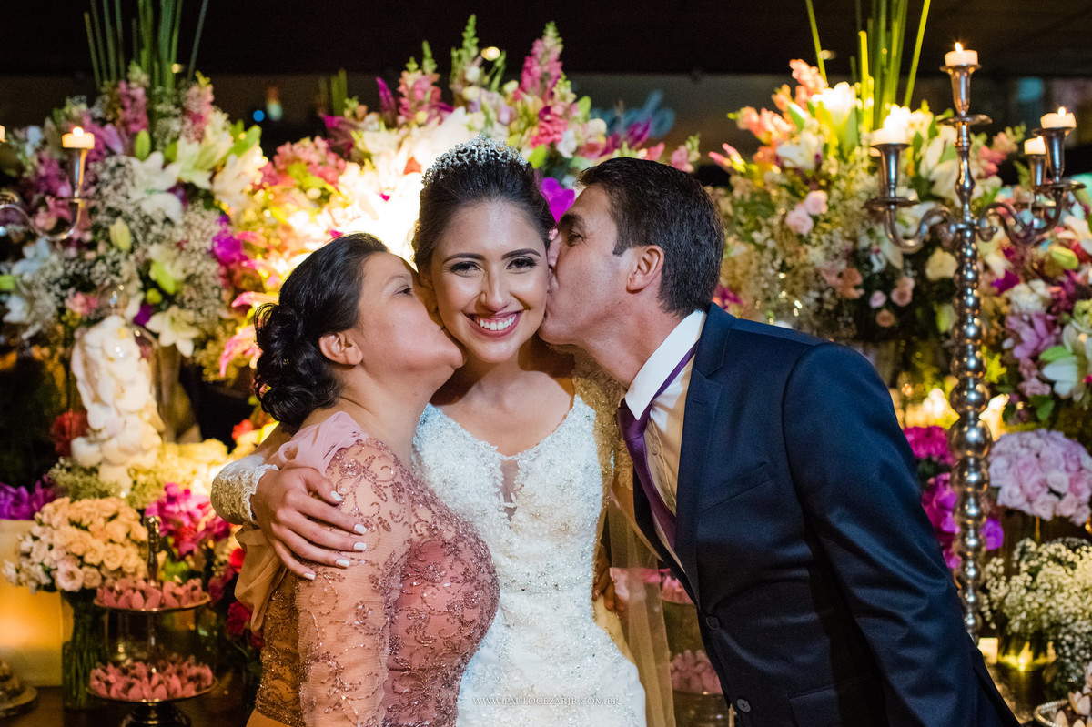 Casamento;noite;noiva;noivo;SãoPaulo;arlivre;decoração;assessoria;rústico;padrinhos,madrinhas;fotógrafo;fotografia;wedding;fotos;espaço;buffet;banda;fornecedores;BUFFET;bisutti;villabisutti;villa;