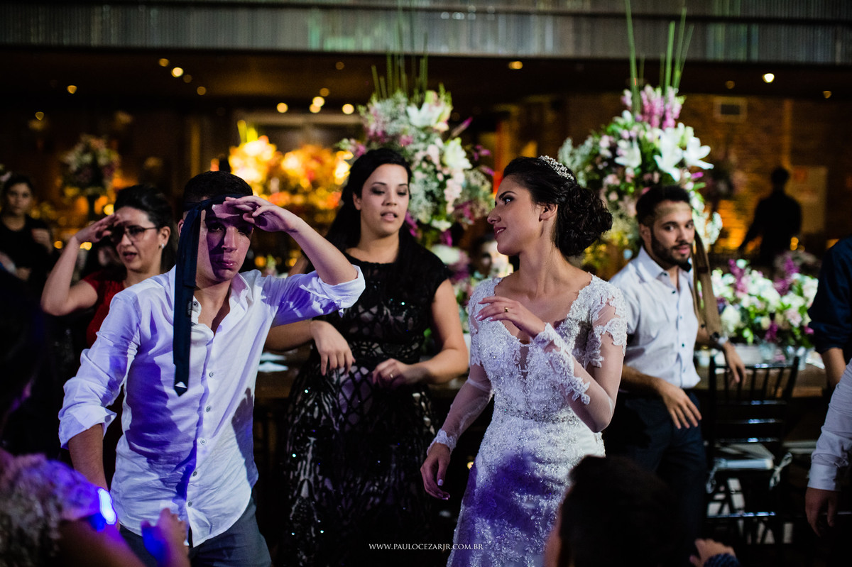 Casamento;noite;noiva;noivo;SãoPaulo;arlivre;decoração;assessoria;rústico;padrinhos,madrinhas;fotógrafo;fotografia;wedding;fotos;espaço;buffet;banda;fornecedores;BUFFET;bisutti;villabisutti;villa;