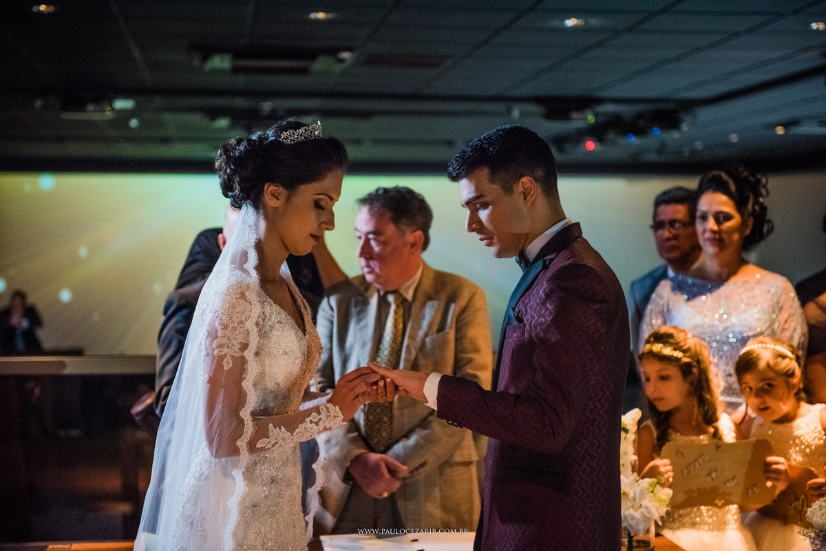 Casamento;noite;noiva;noivo;SãoPaulo;arlivre;decoração;assessoria;rústico;padrinhos,madrinhas;fotógrafo;fotografia;wedding;fotos;espaço;buffet;banda;fornecedores;BUFFET;bisutti;villabisutti;villa;