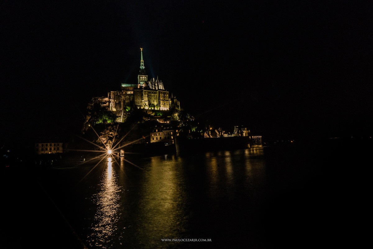 Casamento;noiva;noivo;SãoPaulo;ar livre;decoração;assessoria;rústico;padrinhos, madrinhas;fotógrafo;fotografia;wedding;fotos;espaço;buffet;banda;fornecedores;museu; valinhos; ensaio; prewedding; trashthedress; por-do-sol; paris; frança; torreeiffeil;