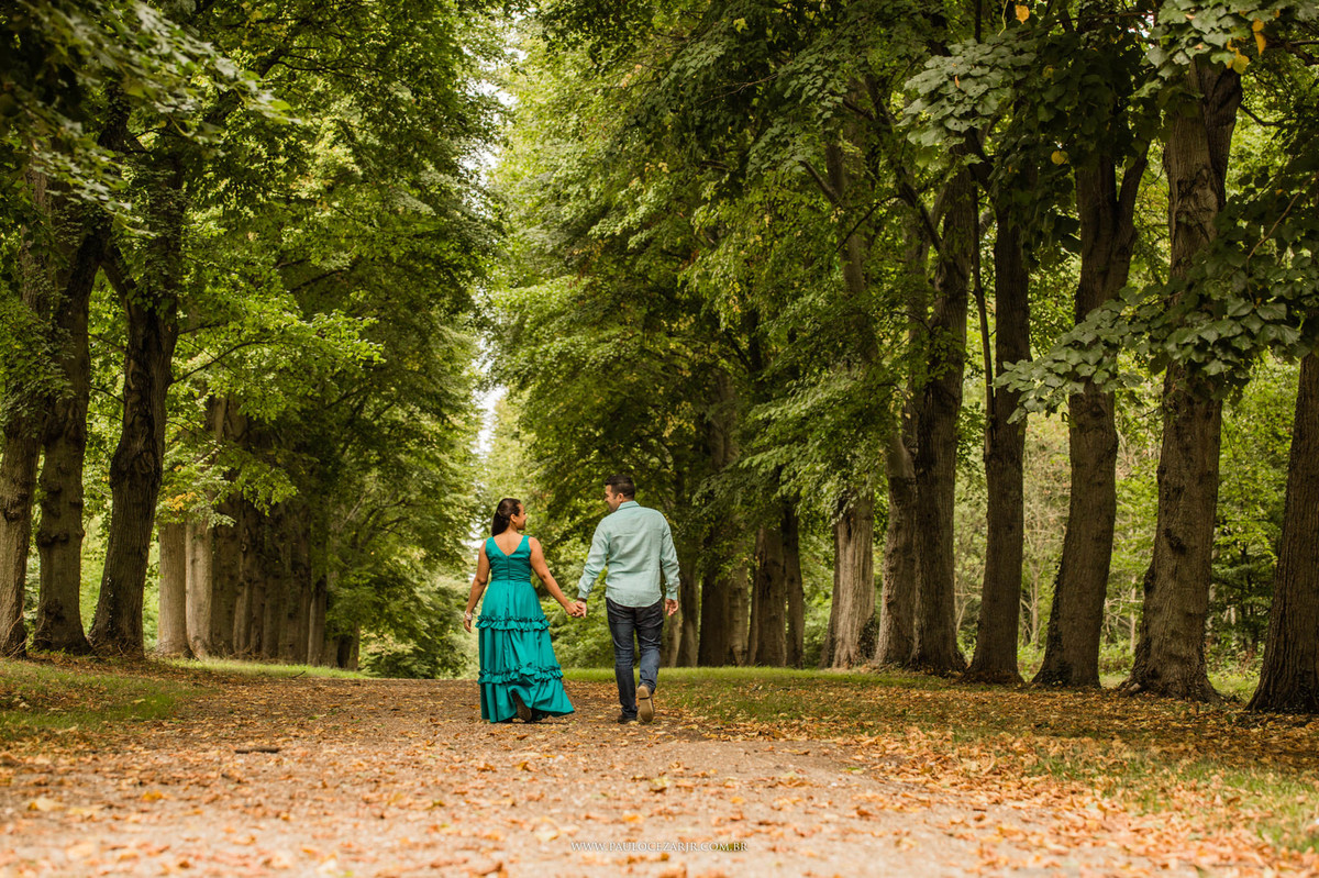 Casamento;noiva;noivo;SãoPaulo;ar livre;decoração;assessoria;rústico;padrinhos, madrinhas;fotógrafo;fotografia;wedding;fotos;espaço;buffet;banda;fornecedores;museu; valinhos; ensaio; prewedding; trashthedress; por-do-sol; paris; frança; torreeiffeil;