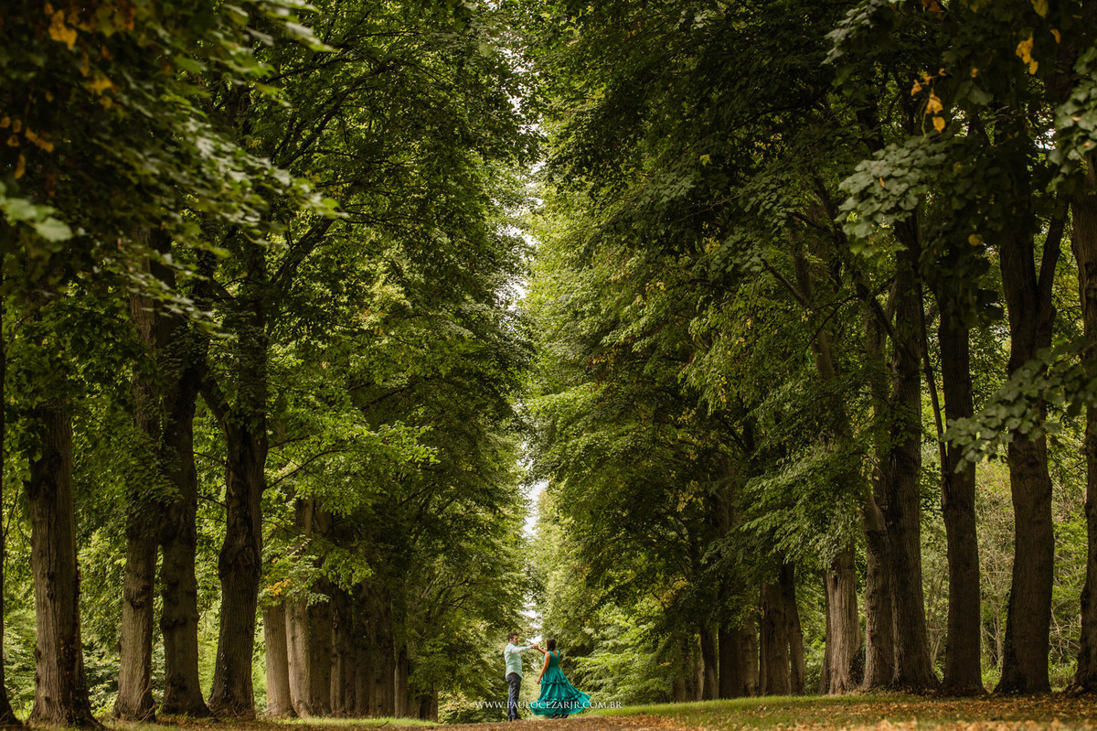 Casamento;noiva;noivo;SãoPaulo;ar livre;decoração;assessoria;rústico;padrinhos, madrinhas;fotógrafo;fotografia;wedding;fotos;espaço;buffet;banda;fornecedores;museu; valinhos; ensaio; prewedding; trashthedress; por-do-sol; paris; frança; torreeiffeil;