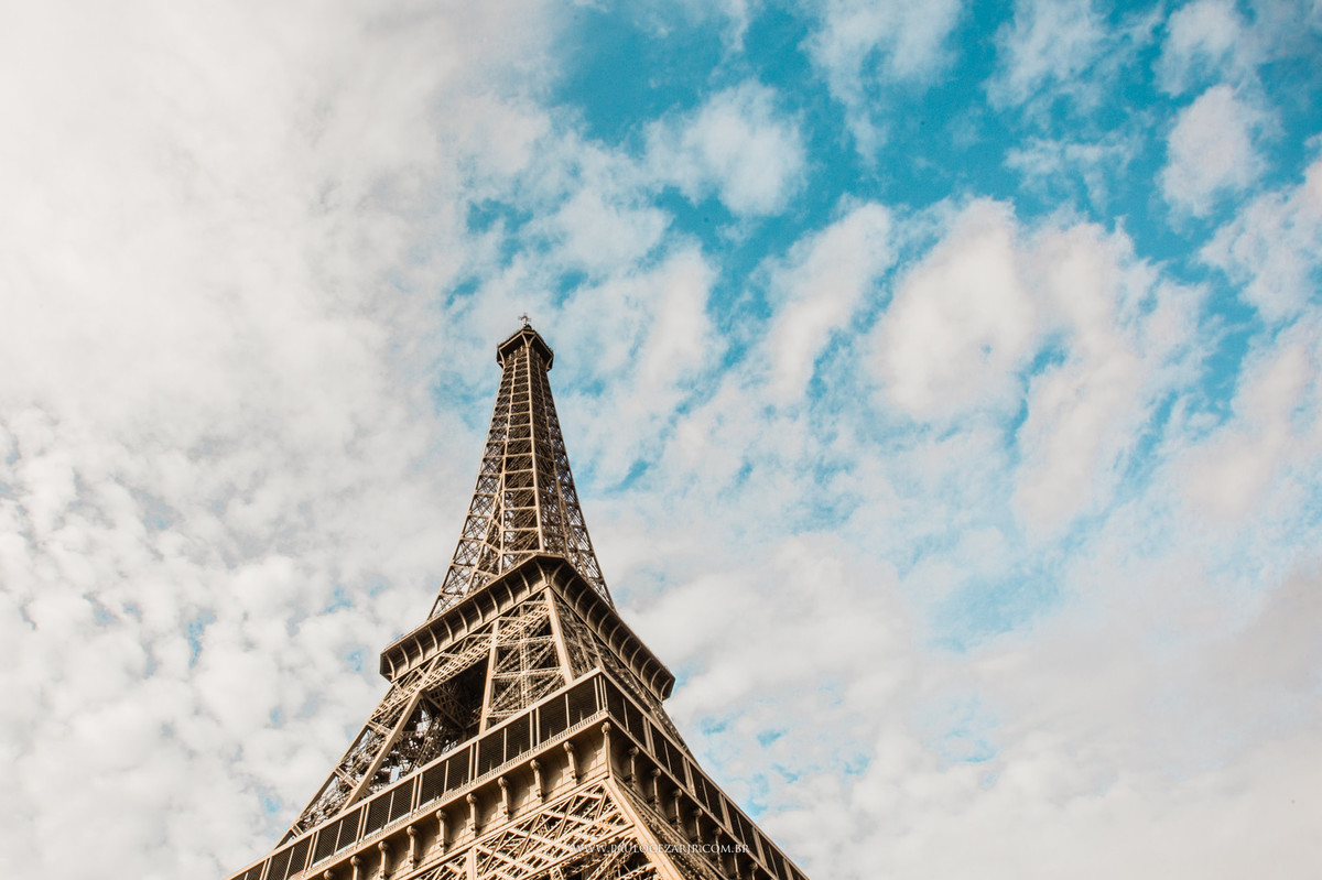 Casamento;noiva;noivo;SãoPaulo;ar livre;decoração;assessoria;rústico;padrinhos, madrinhas;fotógrafo;fotografia;wedding;fotos;espaço;buffet;banda;fornecedores;museu; valinhos; ensaio; prewedding; trashthedress; por-do-sol; paris; frança; torreeiffeil;