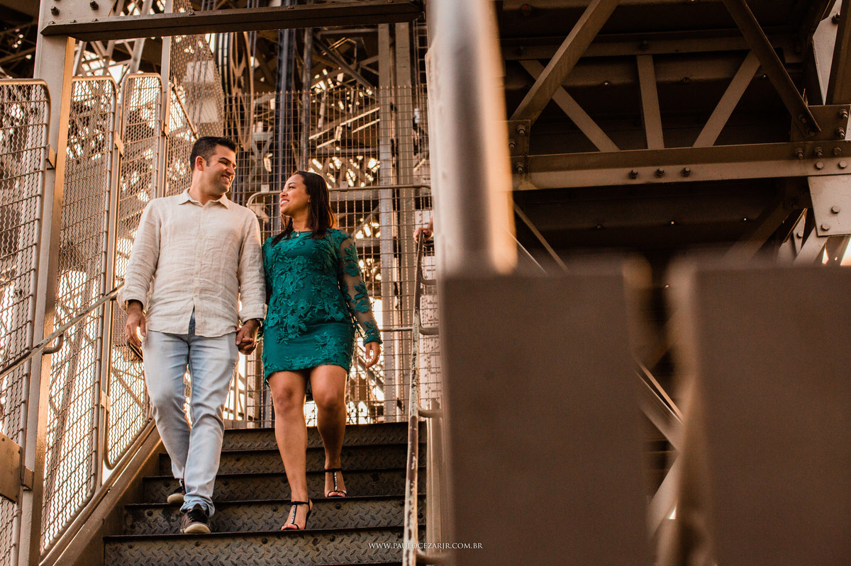 Casamento;noiva;noivo;SãoPaulo;ar livre;decoração;assessoria;rústico;padrinhos, madrinhas;fotógrafo;fotografia;wedding;fotos;espaço;buffet;banda;fornecedores;museu; valinhos; ensaio; prewedding; trashthedress; por-do-sol; paris; frança; torreeiffeil;