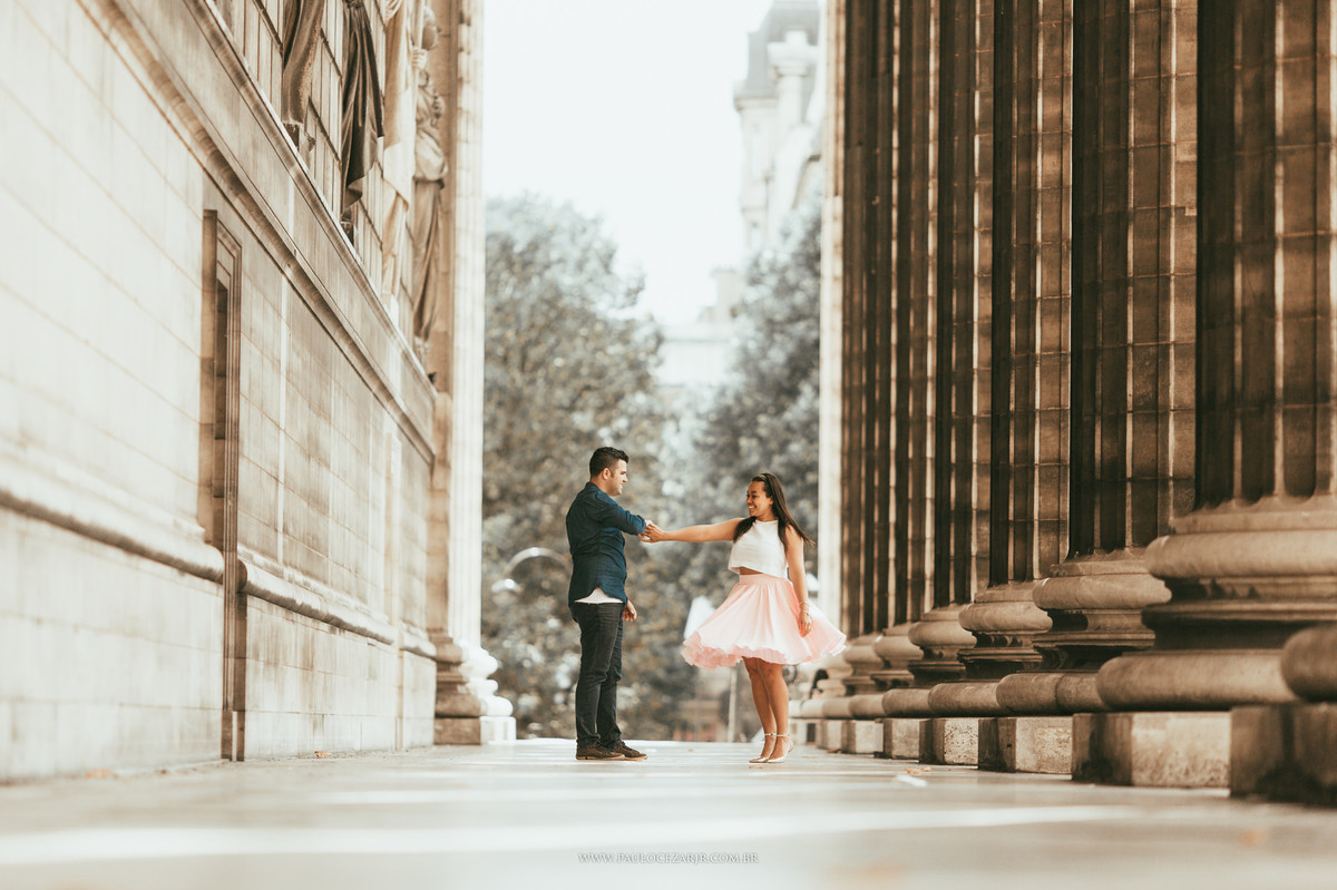 Casamento;noiva;noivo;SãoPaulo;ar livre;decoração;assessoria;rústico;padrinhos, madrinhas;fotógrafo;fotografia;wedding;fotos;espaço;buffet;banda;fornecedores;museu; valinhos; ensaio; prewedding; trashthedress; por-do-sol; paris; frança; torreeiffeil;