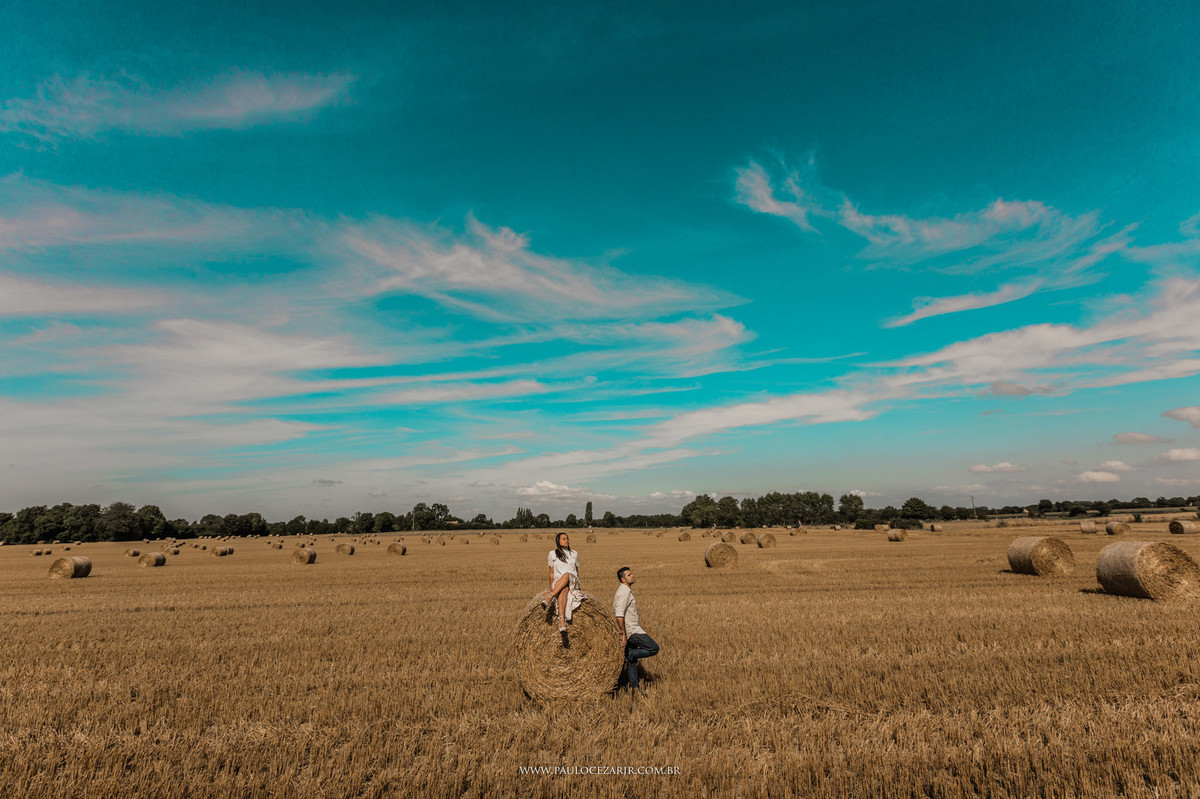 Casamento;noiva;noivo;SãoPaulo;ar livre;decoração;assessoria;rústico;padrinhos, madrinhas;fotógrafo;fotografia;wedding;fotos;espaço;buffet;banda;fornecedores;museu; valinhos; ensaio; prewedding; trashthedress; por-do-sol; paris; frança; torreeiffeil;