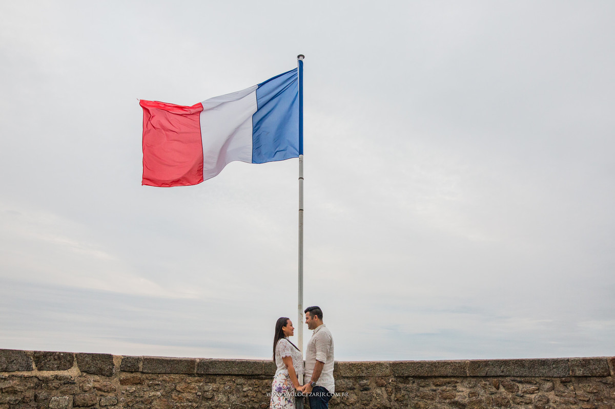 Casamento;noiva;noivo;SãoPaulo;ar livre;decoração;assessoria;rústico;padrinhos, madrinhas;fotógrafo;fotografia;wedding;fotos;espaço;buffet;banda;fornecedores;museu; valinhos; ensaio; prewedding; trashthedress; por-do-sol; paris; frança; torreeiffeil;
