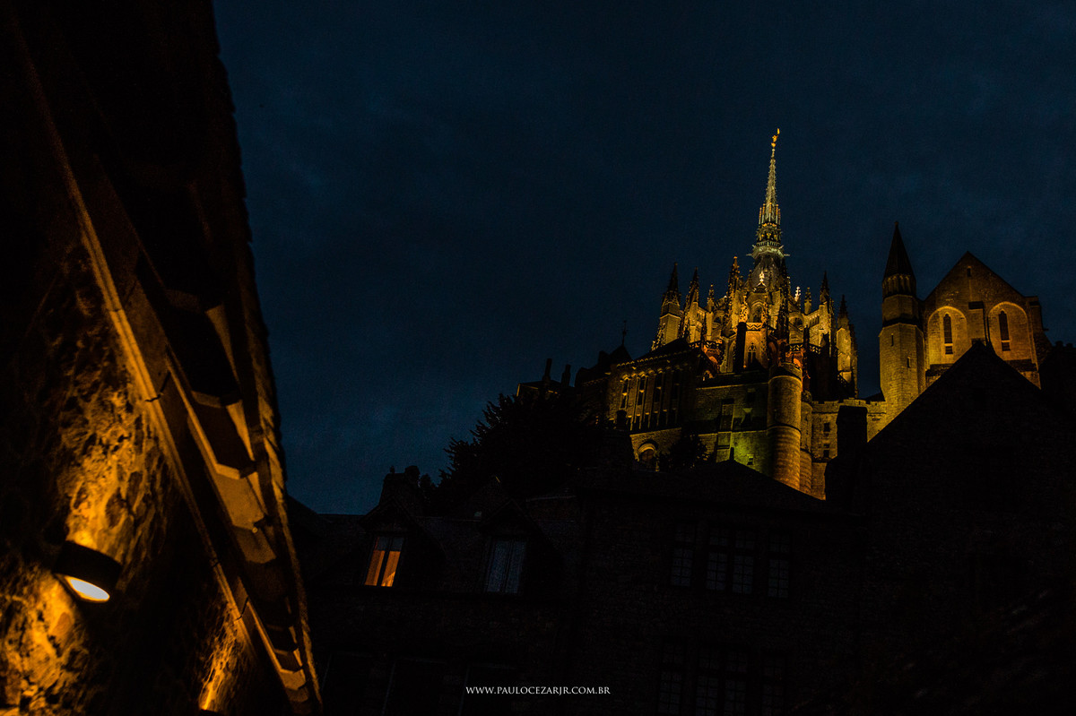 Casamento;noiva;noivo;SãoPaulo;ar livre;decoração;assessoria;rústico;padrinhos, madrinhas;fotógrafo;fotografia;wedding;fotos;espaço;buffet;banda;fornecedores;museu; valinhos; ensaio; prewedding; trashthedress; por-do-sol; paris; frança; torreeiffeil;