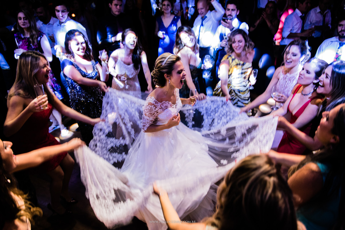 Casamento;noiva;noivo;SãoPaulo;ar livre;decoração;assessoria;rústico;padrinhos, madrinhas;fotógrafo;fotografia;wedding;fotos;espaço;buffet;banda;fornecedores; BUFFET; casaaragon; casa; aragon;