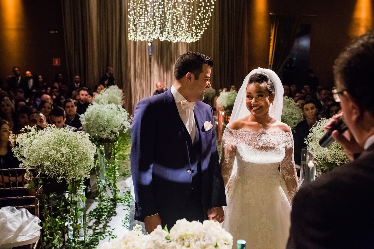 Casamento;noite;noiva;noivo;SãoPaulo;arlivre;decoração;assessoria;rústico;padrinhos,madrinhas;fotógrafo;fotografia;wedding;fotos;espaço;buffet;banda;fornecedores;BUFFET;leopoldina;jardimleopoldina;mofarrej