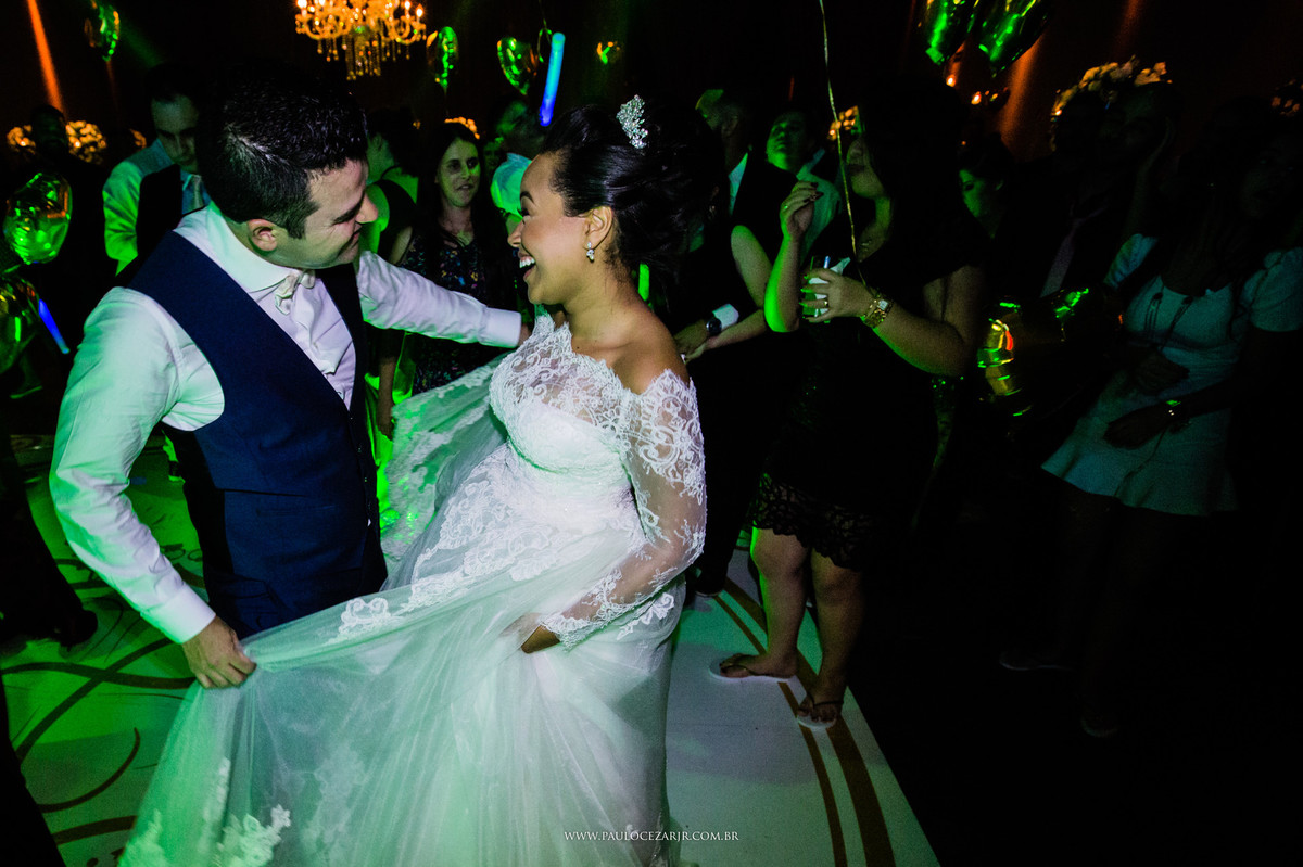 Casamento;noite;noiva;noivo;SãoPaulo;arlivre;decoração;assessoria;rústico;padrinhos,madrinhas;fotógrafo;fotografia;wedding;fotos;espaço;buffet;banda;fornecedores;BUFFET;leopoldina;jardimleopoldina;mofarrej