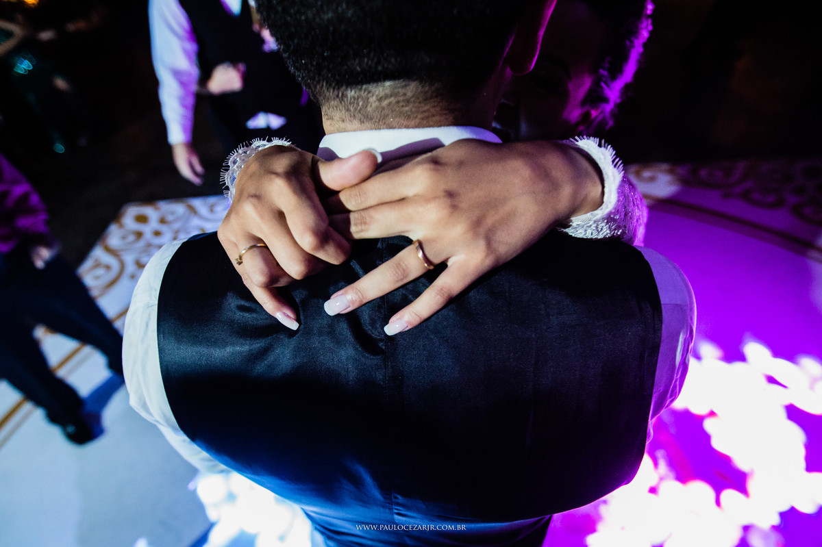 Casamento;noite;noiva;noivo;SãoPaulo;arlivre;decoração;assessoria;rústico;padrinhos,madrinhas;fotógrafo;fotografia;wedding;fotos;espaço;buffet;banda;fornecedores;BUFFET;leopoldina;jardimleopoldina;mofarrej