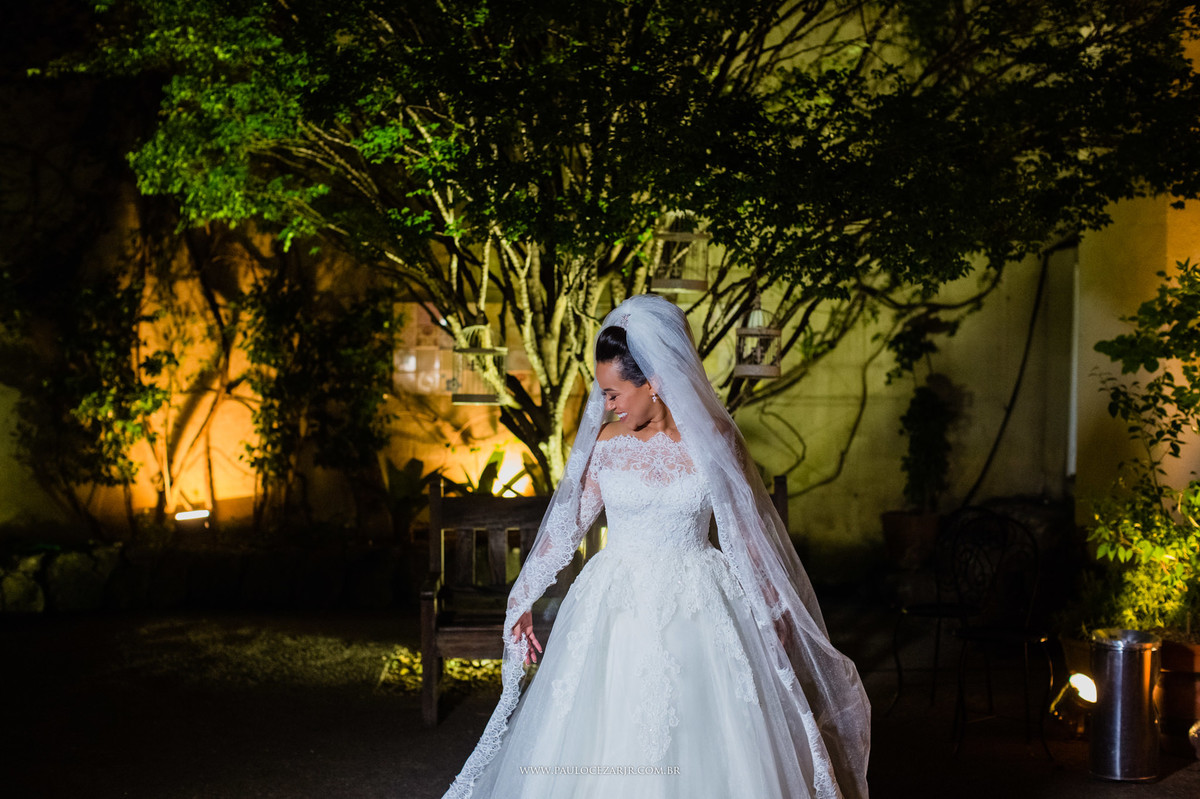 Casamento;noite;noiva;noivo;SãoPaulo;arlivre;decoração;assessoria;rústico;padrinhos,madrinhas;fotógrafo;fotografia;wedding;fotos;espaço;buffet;banda;fornecedores;BUFFET;leopoldina;jardimleopoldina;mofarrej