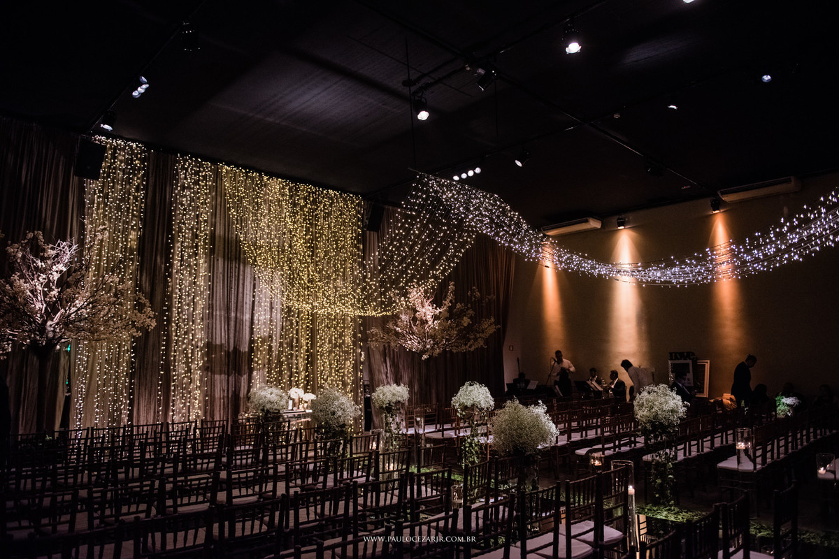 Casamento;noite;noiva;noivo;SãoPaulo;arlivre;decoração;assessoria;rústico;padrinhos,madrinhas;fotógrafo;fotografia;wedding;fotos;espaço;buffet;banda;fornecedores;BUFFET;leopCasamento;noite;noiva;noivo;SãoPaulo;arlivre;decoroldina;jardimleopoldina;mofarrej