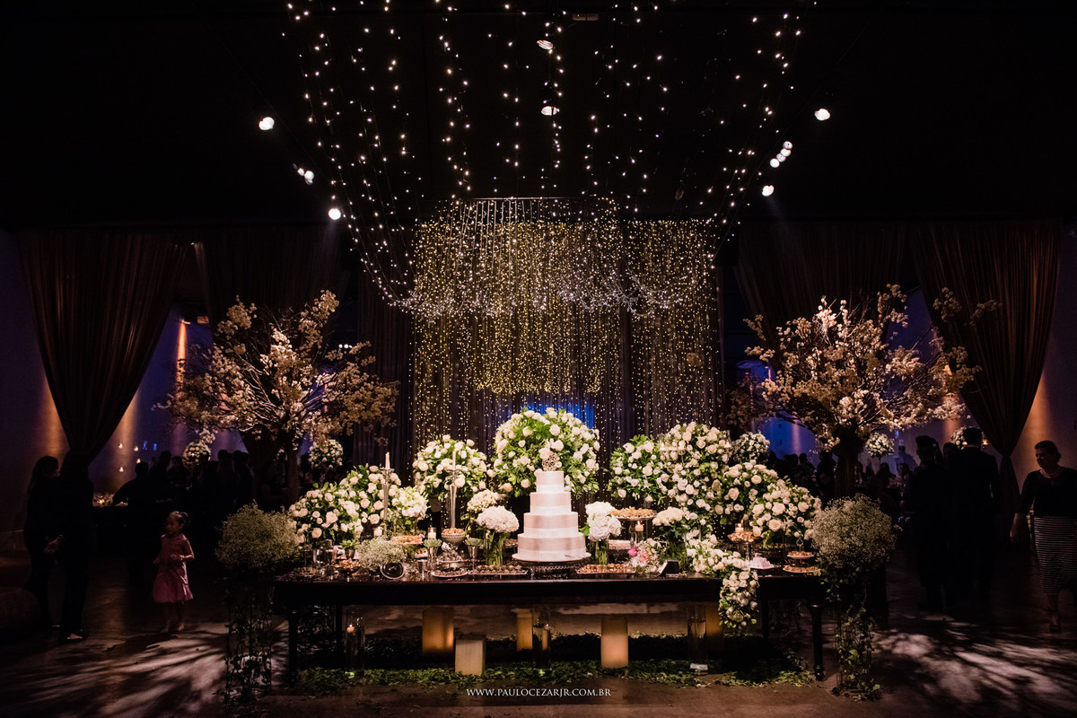 Casamento;noite;noiva;noivo;SãoPaulo;arlivre;decoração;assessoria;rústico;padrinhos,madrinhas;fotógrafo;fotografia;wedding;fotos;espaço;buffet;banda;fornecedores;BUFFET;leopoldina;jardimleopoldina;mofarrej