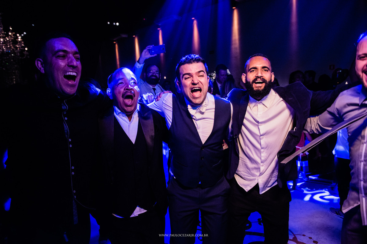 Casamento;noite;noiva;noivo;SãoPaulo;arlivre;decoração;assessoria;rústico;padrinhos,madrinhas;fotógrafo;fotografia;wedding;fotos;espaço;buffet;banda;fornecedores;BUFFET;leopoldina;jardimleopoldina;mofarrej