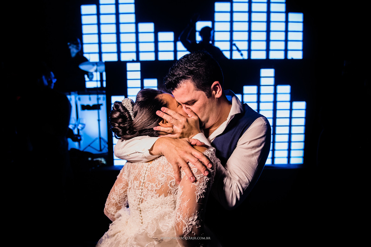 Casamento;noite;noiva;noivo;SãoPaulo;arlivre;decoração;assessoria;rústico;padrinhos,madrinhas;fotógrafo;fotografia;wedding;fotos;espaço;buffet;banda;fornecedores;BUFFET;leopoldina;jardimleopoldina;mofarrej