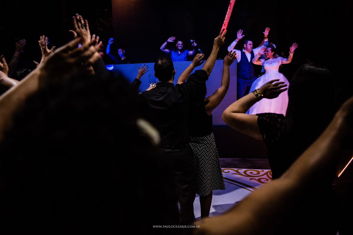 Casamento;noite;noiva;noivo;SãoPaulo;arlivre;decoração;assessoria;rústico;padrinhos,madrinhas;fotógrafo;fotografia;wedding;fotos;espaço;buffet;banda;fornecedores;BUFFET;leopoldina;jardimleopoldina;mofarrej