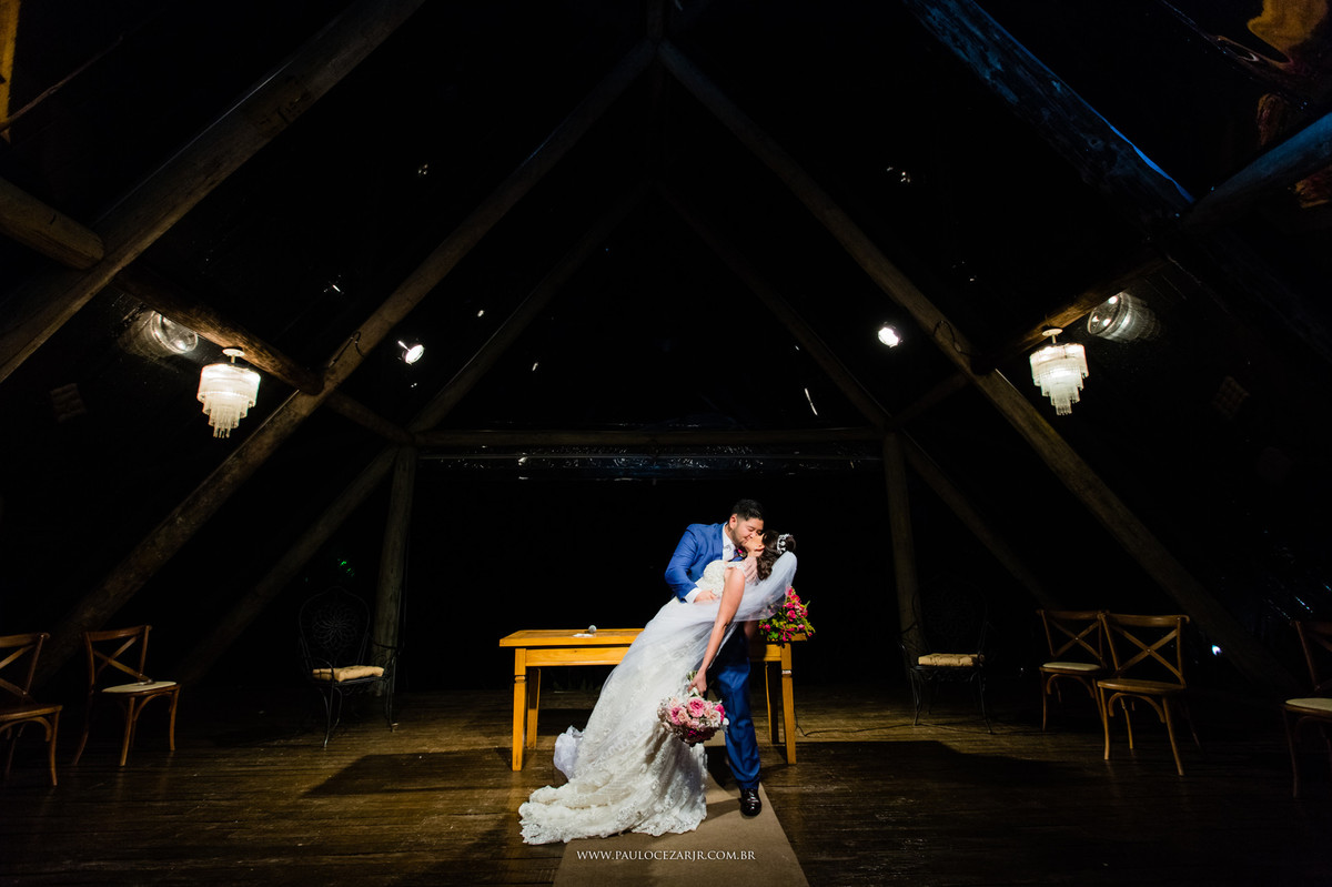 Casamento;noiva;noivo;SãoPaulo;ar livre;decoração;assessoria;rústico;padrinhos, madrinhas;fotógrafo;fotografia;wedding;fotos;espaço;buffet;banda;fornecedores; BUFFET; quintadacantareira; quinta; da; cantareira;