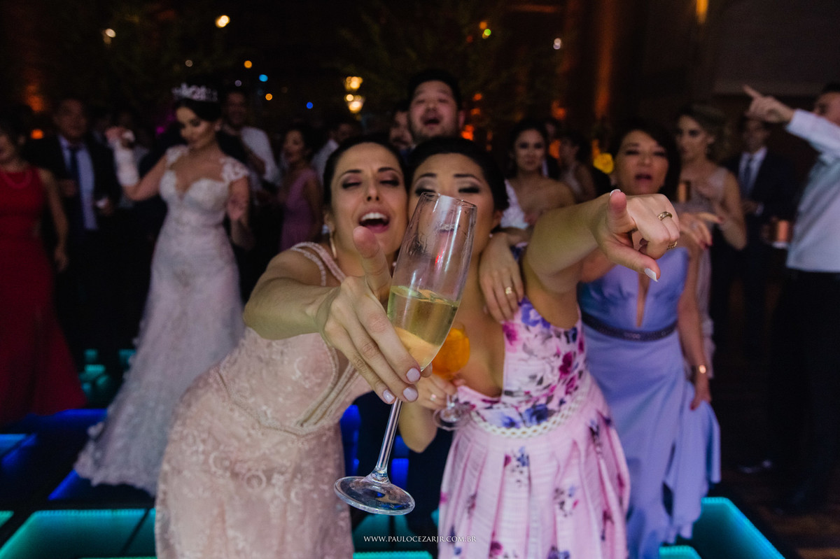 Casamento;noiva;noivo;SãoPaulo;ar livre;decoração;assessoria;rústico;padrinhos, madrinhas;fotógrafo;fotografia;wedding;fotos;espaço;buffet;banda;fornecedores; BUFFET; quintadacantareira; quinta; da; cantareira;