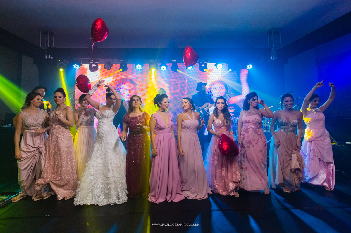 Casamento;noiva;noivo;SãoPaulo;ar livre;decoração;assessoria;rústico;padrinhos, madrinhas;fotógrafo;fotografia;wedding;fotos;espaço;buffet;banda;fornecedores; BUFFET; quintadacantareira; quinta; da; cantareira;