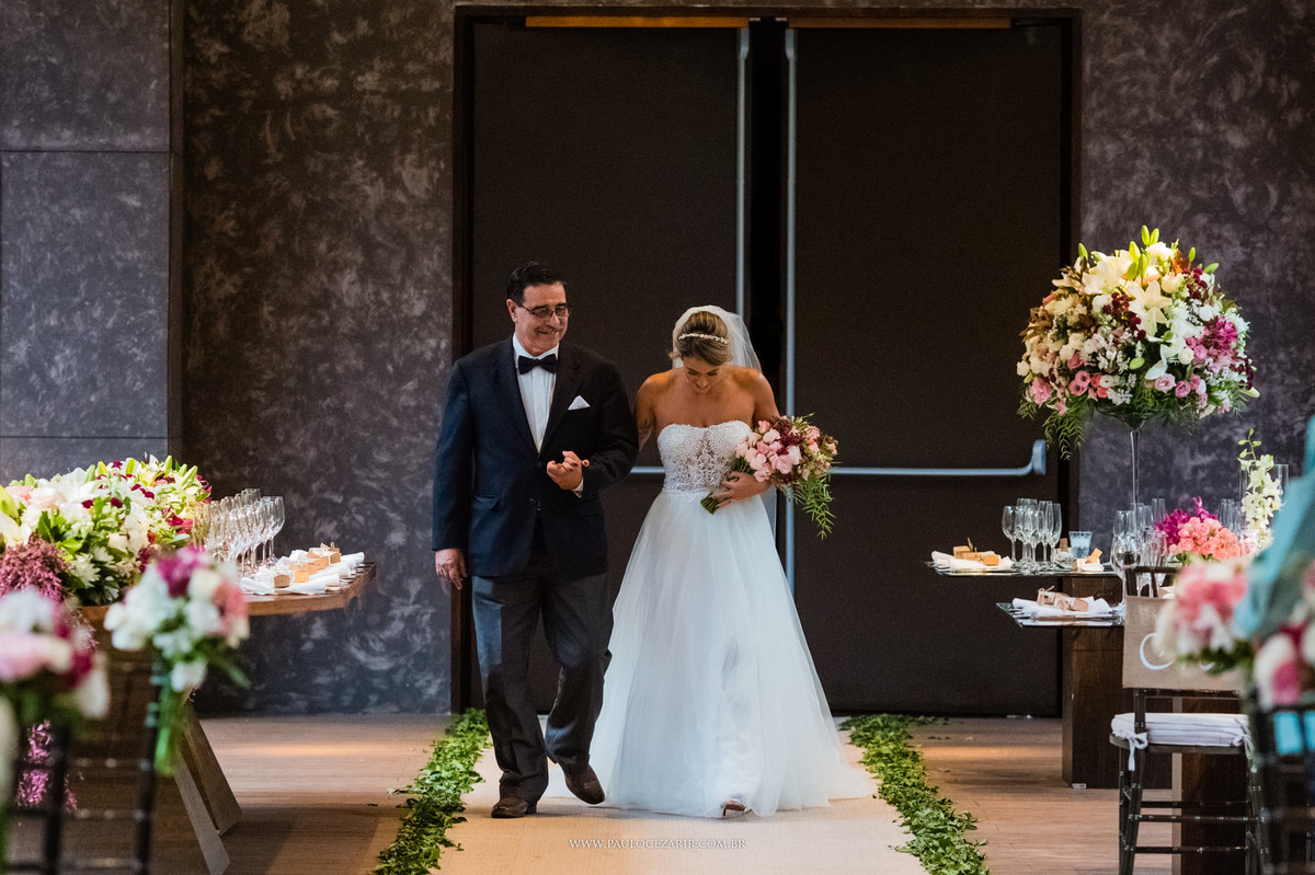 Casamento;noiva;noivo;SãoPaulo;ar livre;decoração;assessoria;rústico;padrinhos, madrinhas;fotógrafo;fotografia;wedding;fotos;espaço;buffet;banda;fornecedores; BUFFET; bisutti; villabisutti; 011; eventos;