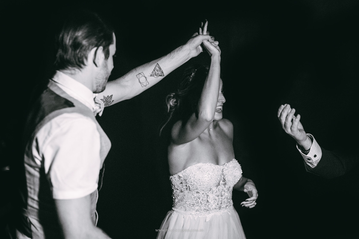 Casamento;noiva;noivo;SãoPaulo;ar livre;decoração;assessoria;rústico;padrinhos, madrinhas;fotógrafo;fotografia;wedding;fotos;espaço;buffet;banda;fornecedores; BUFFET; bisutti; villabisutti; 011; eventos;