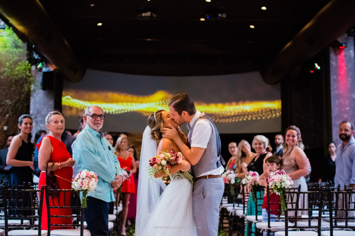 Casamento;noiva;noivo;SãoPaulo;ar livre;decoração;assessoria;rústico;padrinhos, madrinhas;fotógrafo;fotografia;wedding;fotos;espaço;buffet;banda;fornecedores; BUFFET; bisutti; villabisutti; 011; eventos;