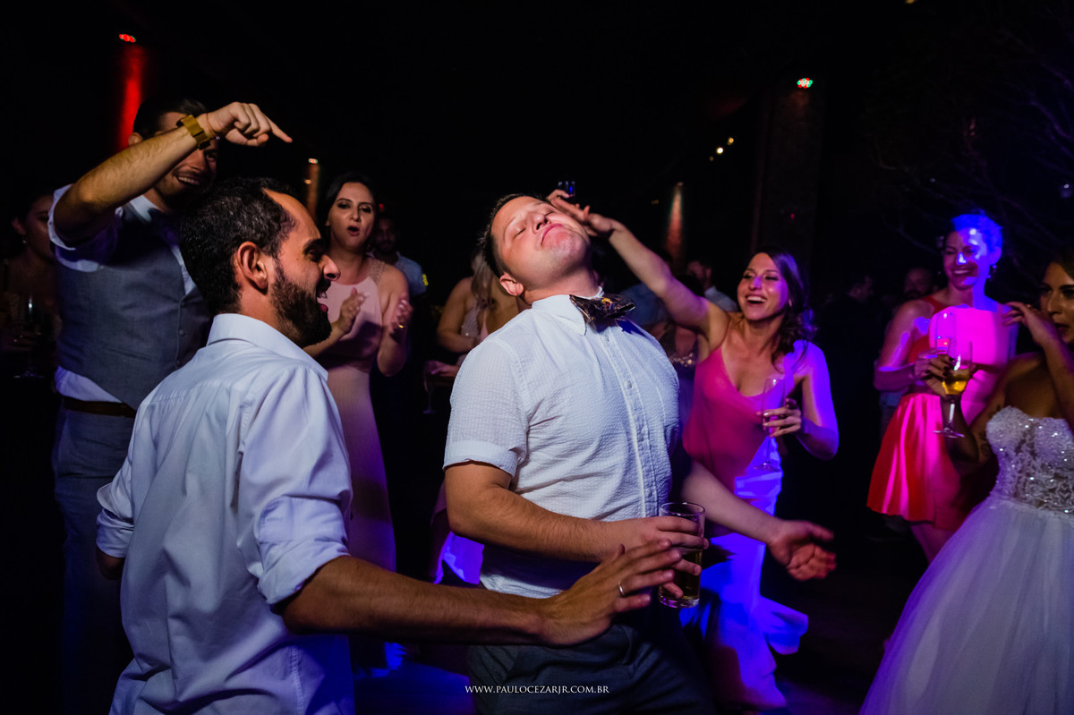 Casamento;noiva;noivo;SãoPaulo;ar livre;decoração;assessoria;rústico;padrinhos, madrinhas;fotógrafo;fotografia;wedding;fotos;espaço;buffet;banda;fornecedores; BUFFET; bisutti; villabisutti; 011; eventos;