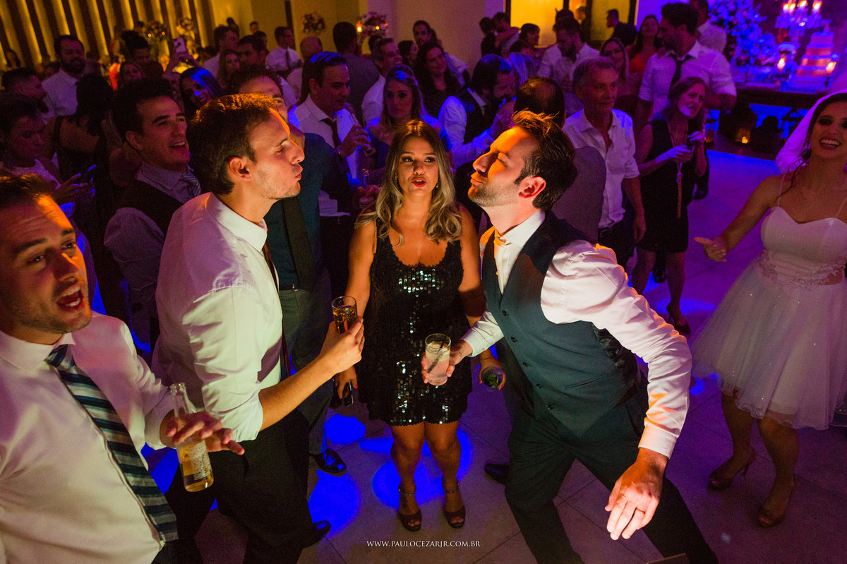 Casamento;noiva;noivo;SãoPaulo;ar livre;decoração;assessoria;rústico;padrinhos, madrinhas;fotógrafo;fotografia;wedding;fotos;espaço;buffet;banda;fornecedores; BUFFET; AYA;