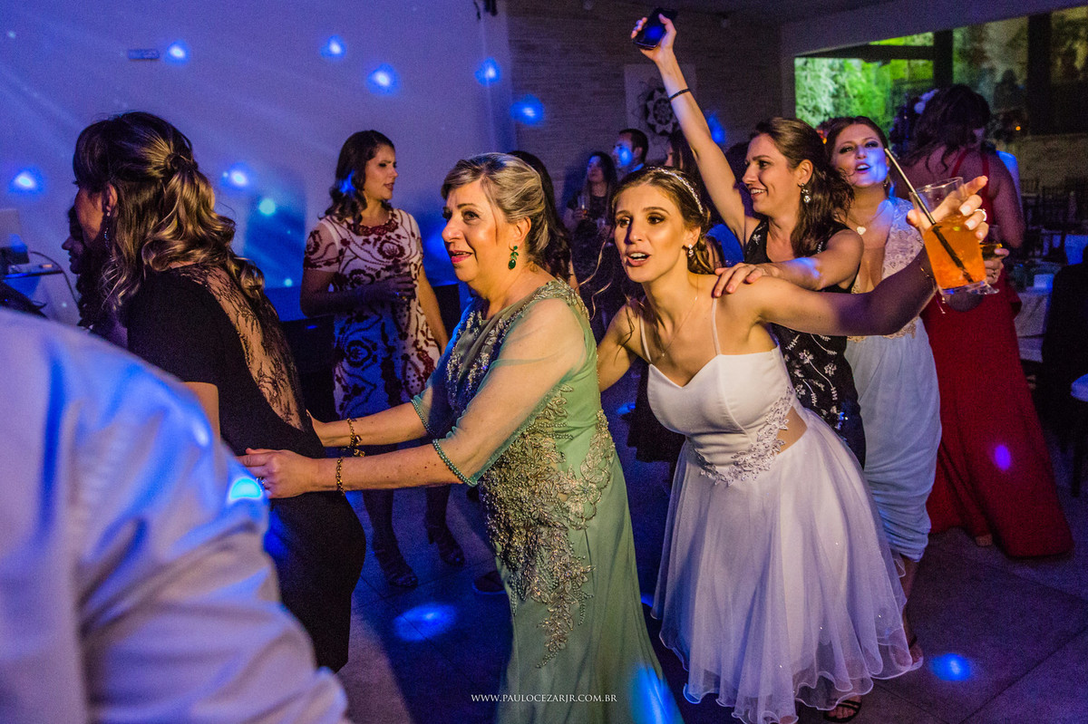 Casamento;noiva;noivo;SãoPaulo;ar livre;decoração;assessoria;rústico;padrinhos, madrinhas;fotógrafo;fotografia;wedding;fotos;espaço;buffet;banda;fornecedores; BUFFET; AYA;