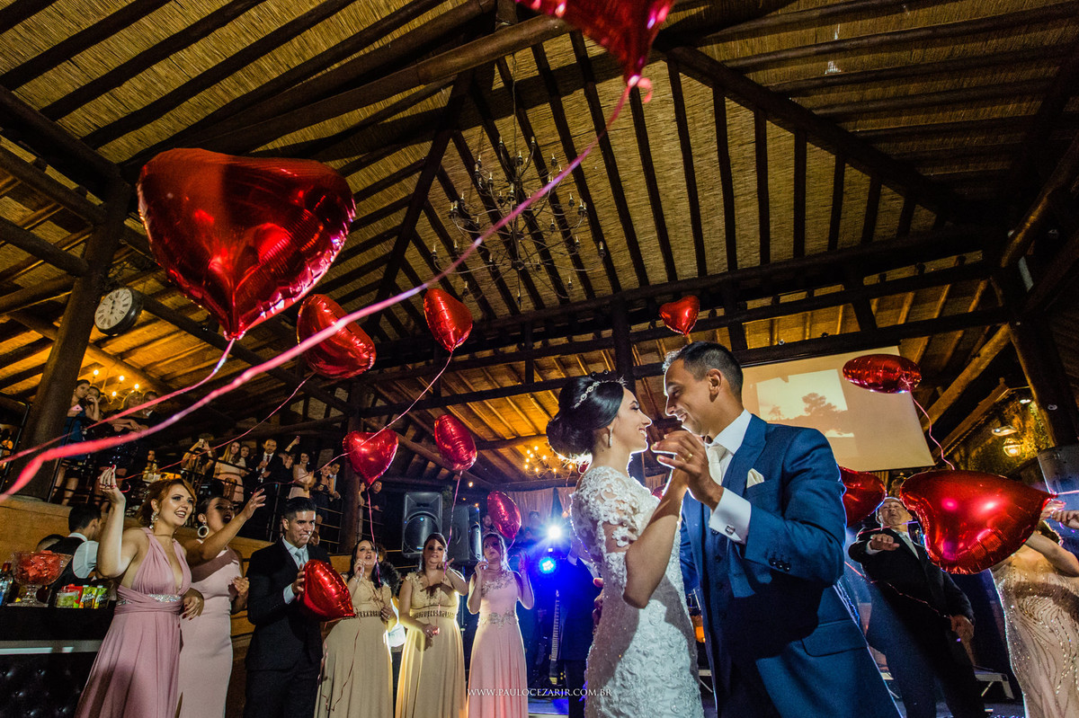 Casamento;noiva;noivo;SãoPaulo;ar livre;decoração;assessoria;rústico;padrinhos, madrinhas;fotógrafo;fotografia;wedding;fotos;espaço;buffet;banda;fornecedores; sitiosaojorge; São; Jorge; ludmilagusmao; odeondecor