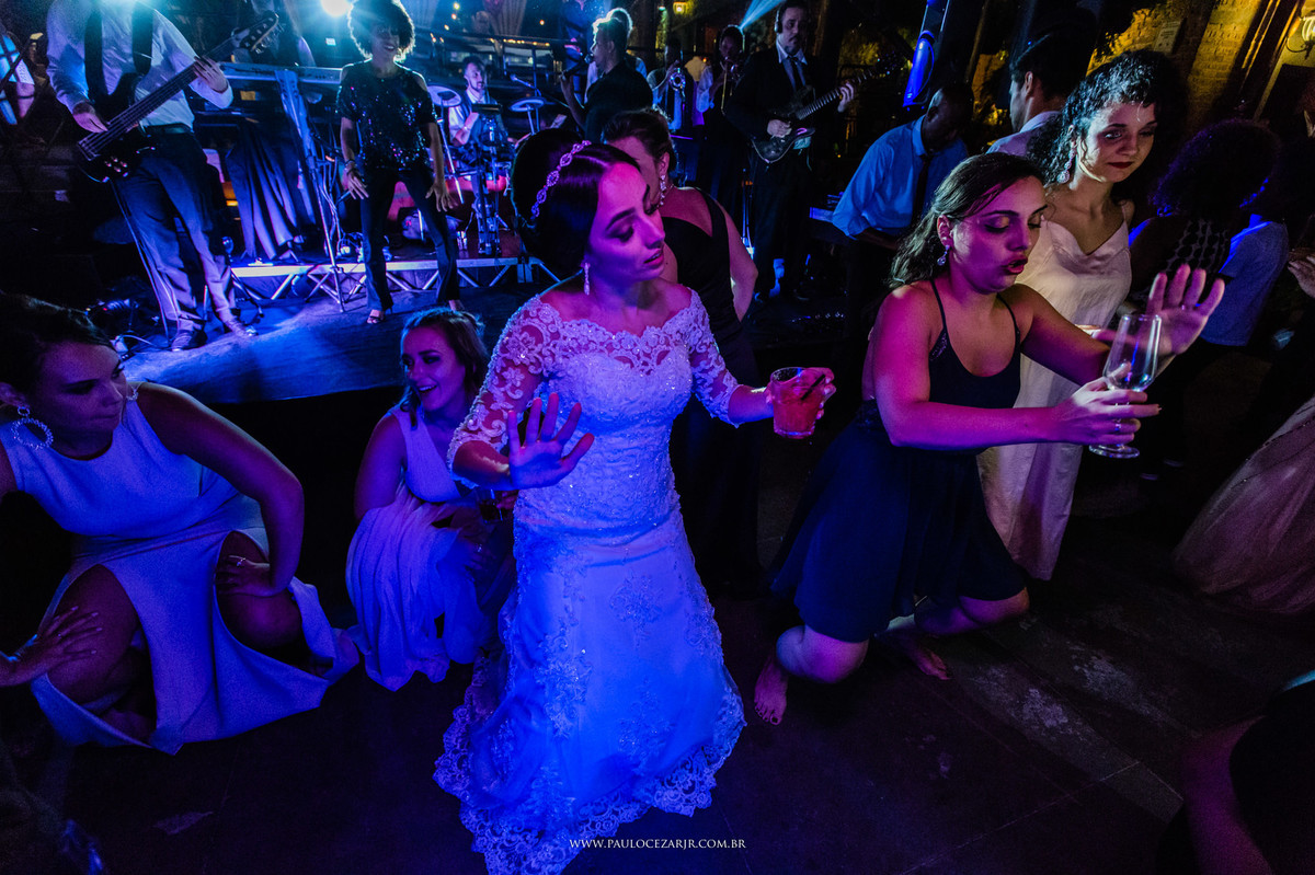 Casamento;noiva;noivo;SãoPaulo;ar livre;decoração;assessoria;rústico;padrinhos, madrinhas;fotógrafo;fotografia;wedding;fotos;espaço;buffet;banda;fornecedores; sitiosaojorge; São; Jorge; ludmilagusmao; odeondecor