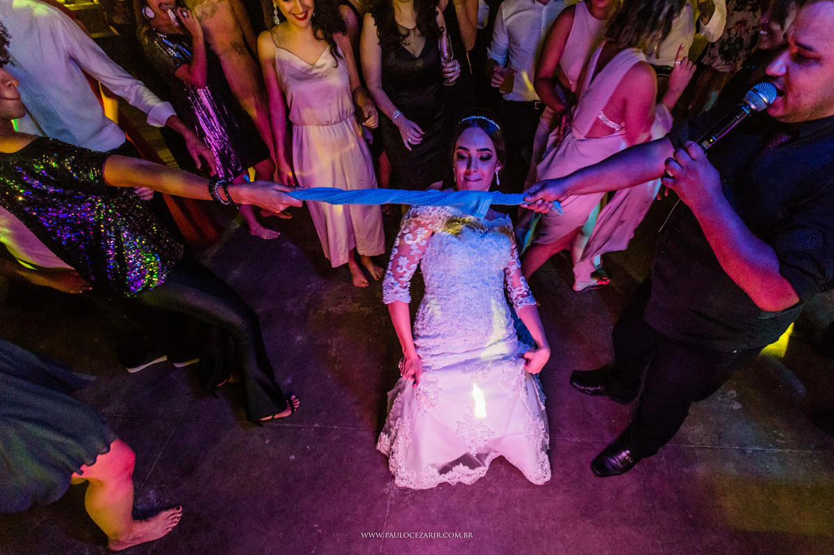 Casamento;noiva;noivo;SãoPaulo;ar livre;decoração;assessoria;rústico;padrinhos, madrinhas;fotógrafo;fotografia;wedding;fotos;espaço;buffet;banda;fornecedores; sitiosaojorge; São; Jorge; ludmilagusmao; odeondecor