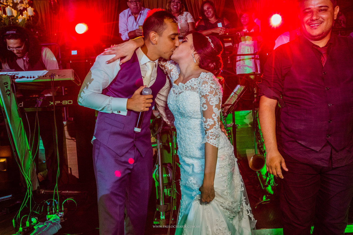 Casamento;noiva;noivo;SãoPaulo;ar livre;decoração;assessoria;rústico;padrinhos, madrinhas;fotógrafo;fotografia;wedding;fotos;espaço;buffet;banda;fornecedores; sitiosaojorge; São; Jorge; ludmilagusmao; odeondecor