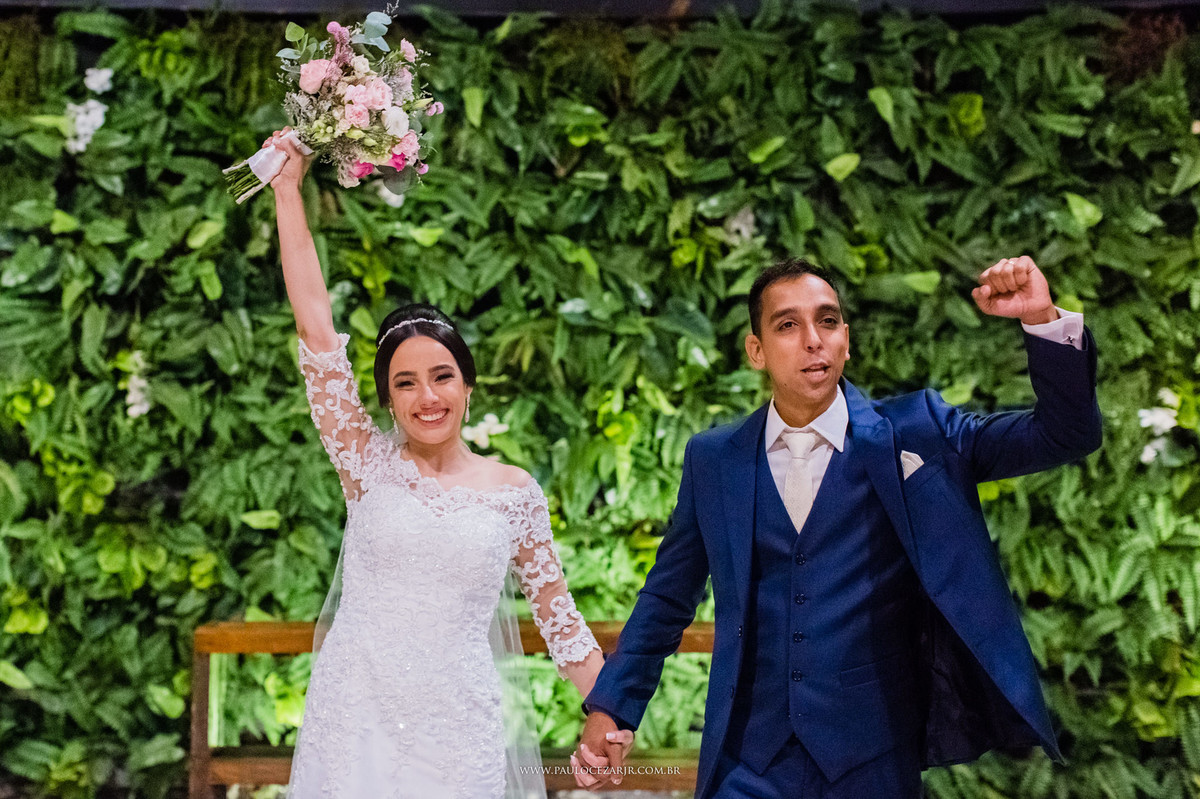 Casamento;noiva;noivo;SãoPaulo;ar livre;decoração;assessoria;rústico;padrinhos, madrinhas;fotógrafo;fotografia;wedding;fotos;espaço;buffet;banda;fornecedores; sitiosaojorge; São; Jorge; ludmilagusmao; odeondecor