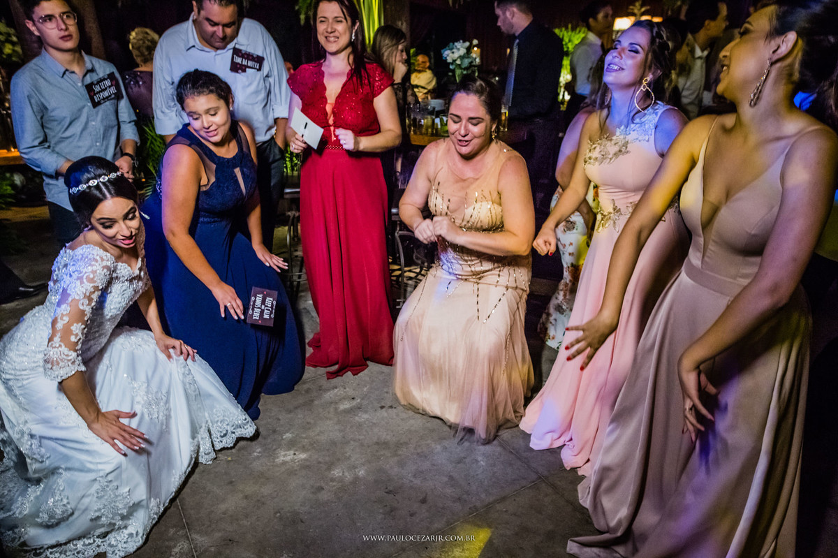 Casamento;noiva;noivo;SãoPaulo;ar livre;decoração;assessoria;rústico;padrinhos, madrinhas;fotógrafo;fotografia;wedding;fotos;espaço;buffet;banda;fornecedores; sitiosaojorge; São; Jorge; ludmilagusmao; odeondecor