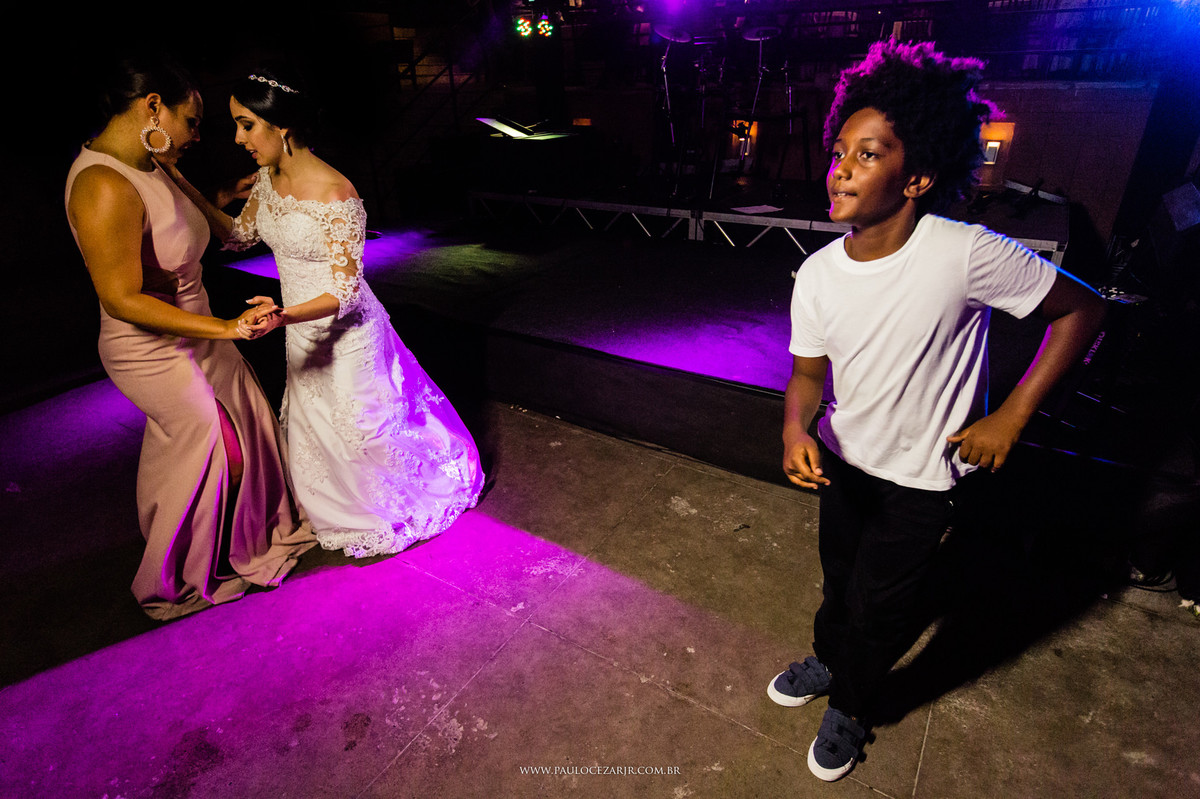 Casamento;noiva;noivo;SãoPaulo;ar livre;decoração;assessoria;rústico;padrinhos, madrinhas;fotógrafo;fotografia;wedding;fotos;espaço;buffet;banda;fornecedores; sitiosaojorge; São; Jorge; ludmilagusmao; odeondecor