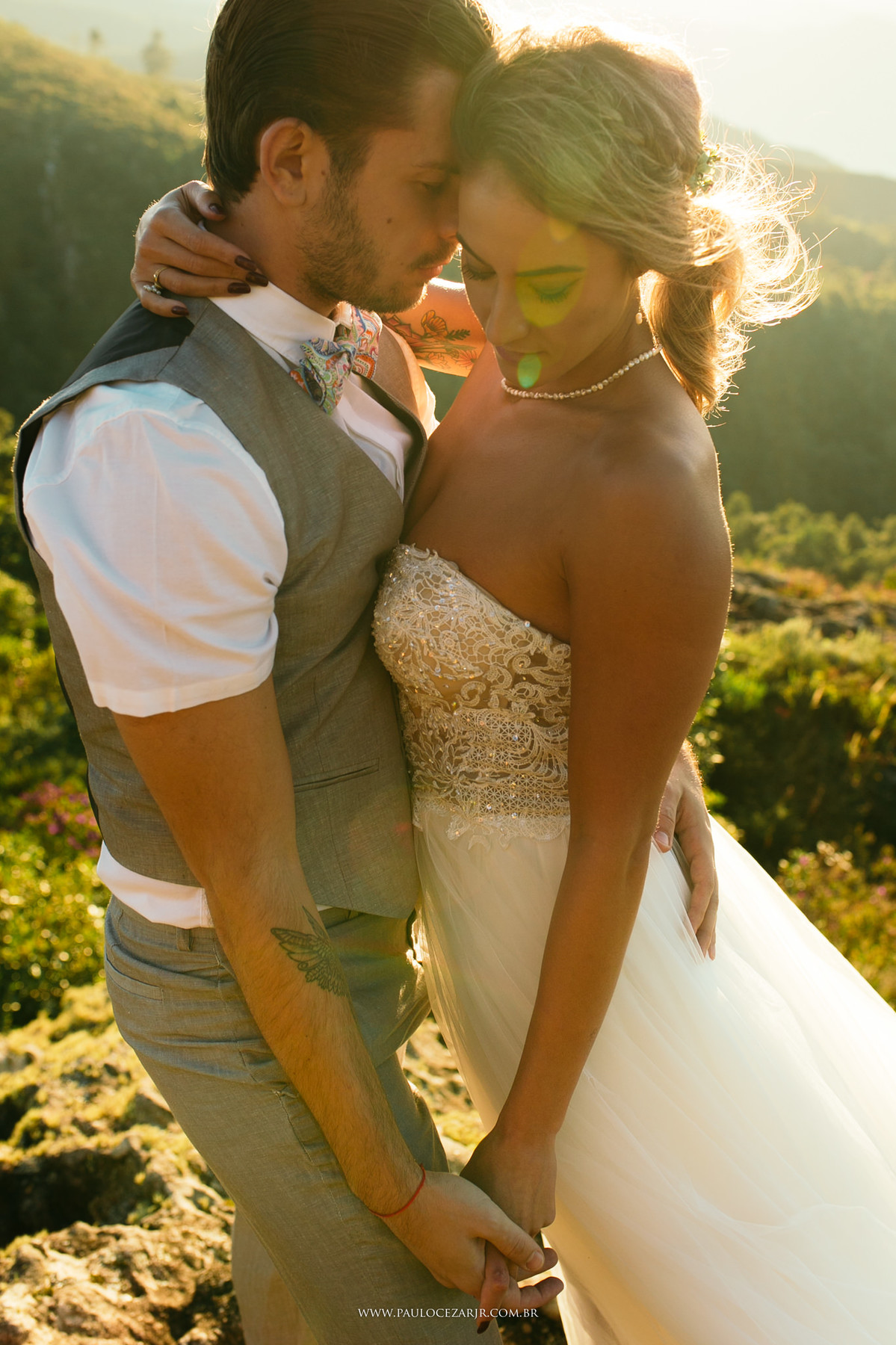 Casamento;noiva;noivo;SãoPaulo;ar livre;decoração;assessoria;rústico;padrinhos, madrinhas;fotógrafo;fotografia;wedding;fotos;espaço;buffet;banda;fornecedores;campos do jordão; camposdojordao; ensaio; prewedding; trashthedress;por-do-sol;