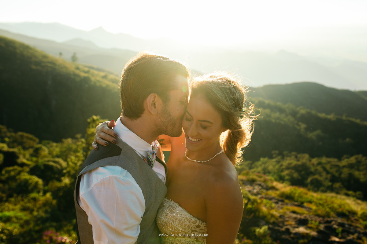 Casamento;noiva;noivo;SãoPaulo;ar livre;decoração;assessoria;rústico;padrinhos, madrinhas;fotógrafo;fotografia;wedding;fotos;espaço;buffet;banda;fornecedores;campos do jordão; camposdojordao; ensaio; prewedding; trashthedress;por-do-sol;